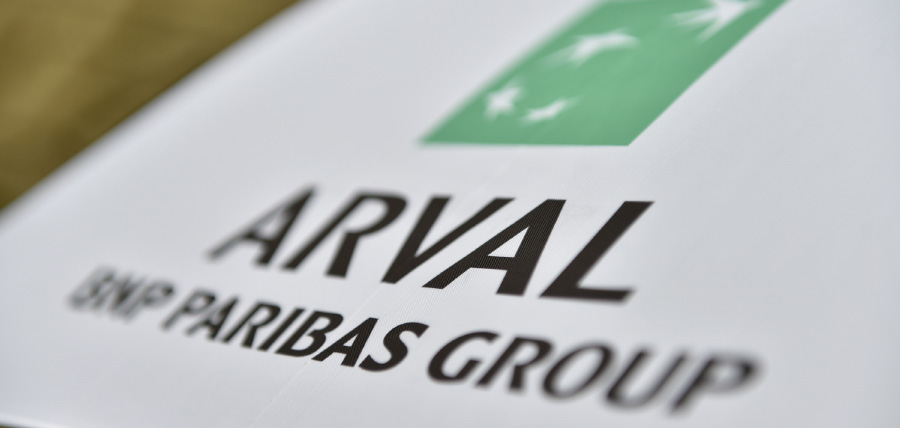 Arval y Cetelem lanzan el producto Buy&Sell para dar apoyo a concesionarios y compraventas