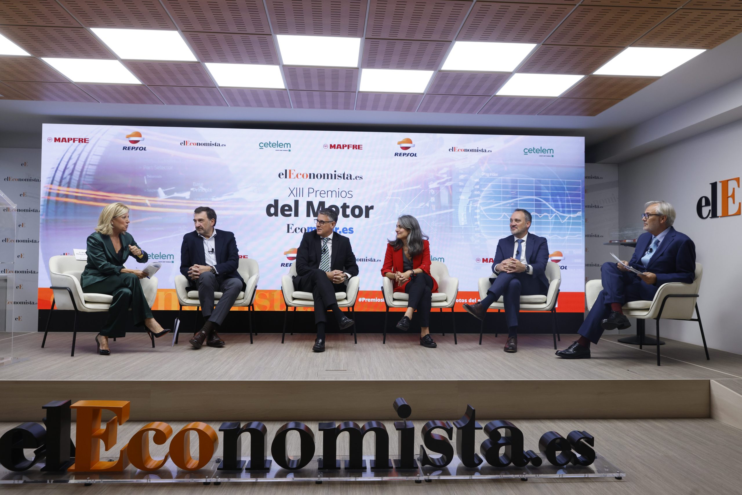 Los XIII Premios Ecomotor reconocen al sector del motor en una gala patrocinada por Cetelem