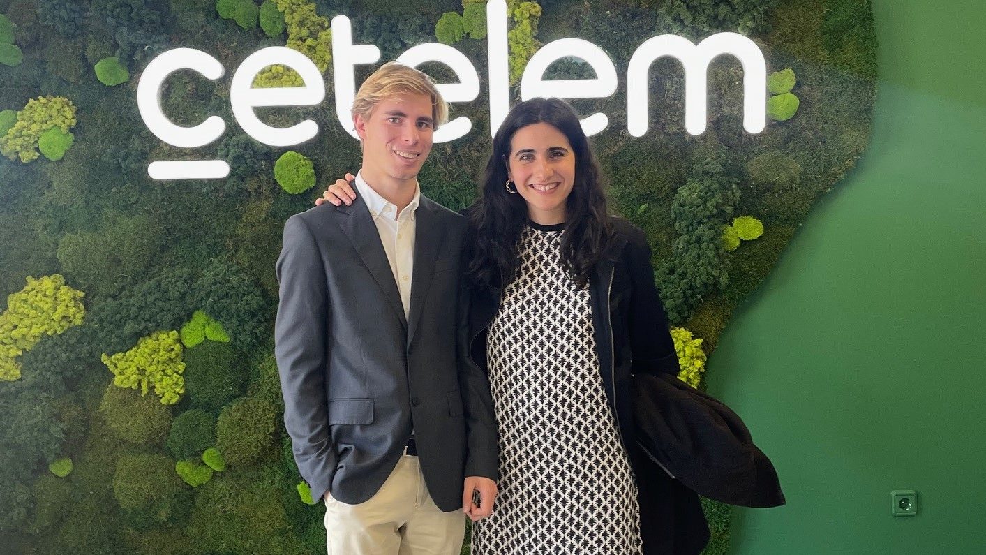 Eduardo Encinas y Lucía Villatoro, alumno y profesora del Proyecto CAMPVS para la inserción socio-laboral de la Fundación A La Par